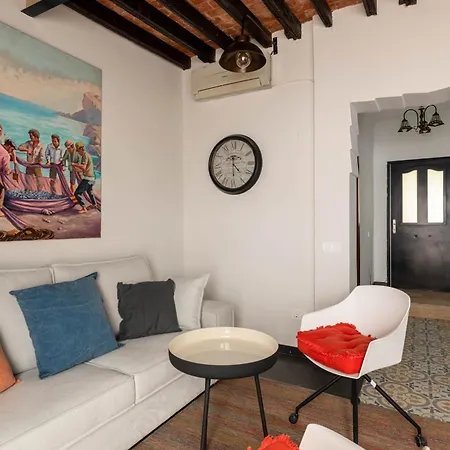 Beachfront Oasis Apartment Malaga